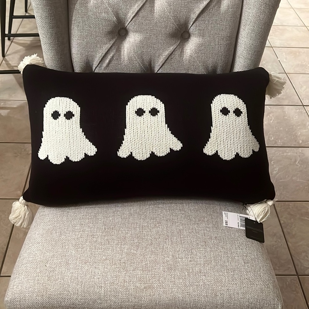 Magaschoni Home 14x24 inch Ghost pillow